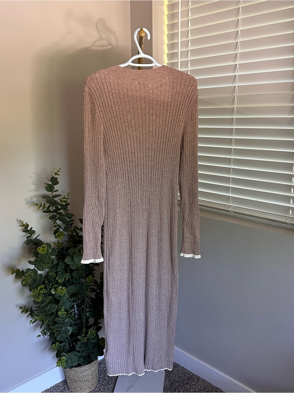 Varley Ribbed Knit Midi Dress - Picture 4 of 9